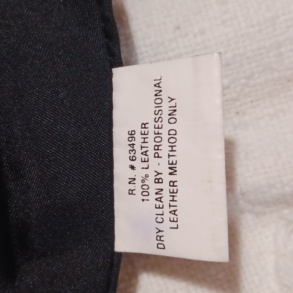 Awsome Hugo Buscati Milano Leather Mini Skirt. 8 πβοΈπ - Picture 9 of 10